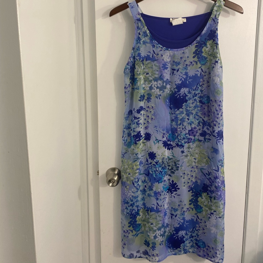 Floral printed dress in great condition